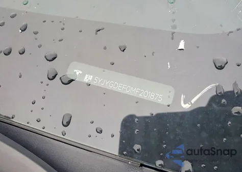 2021 Tesla Model Y z USA, uszkodzony, nr VIN 5YJYGDEF0MF201875